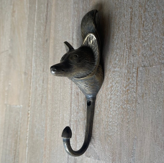 Rawluxe Fox Hook