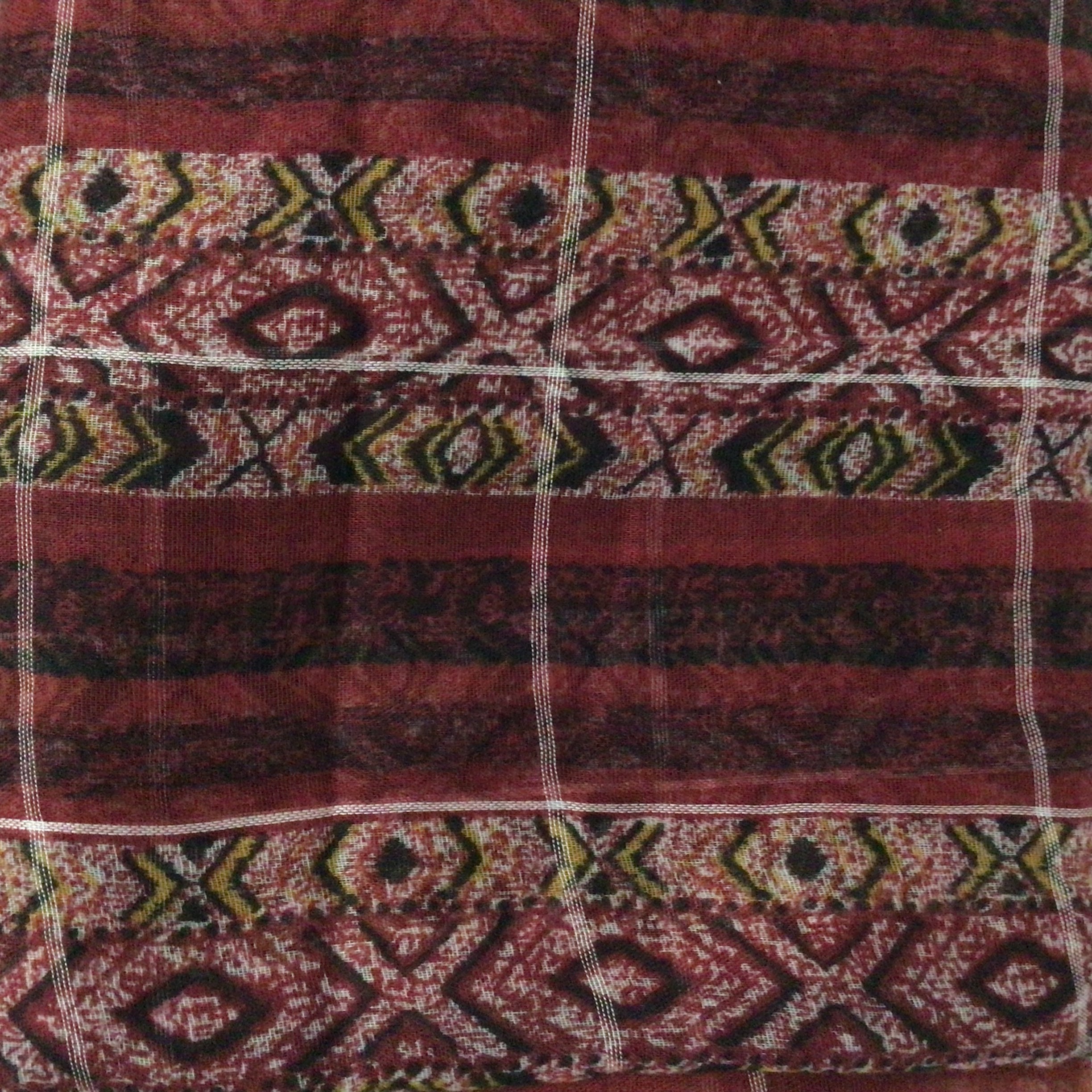 Scarf Geo Burgundy fabric sample
