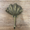 Clam Shell Hook