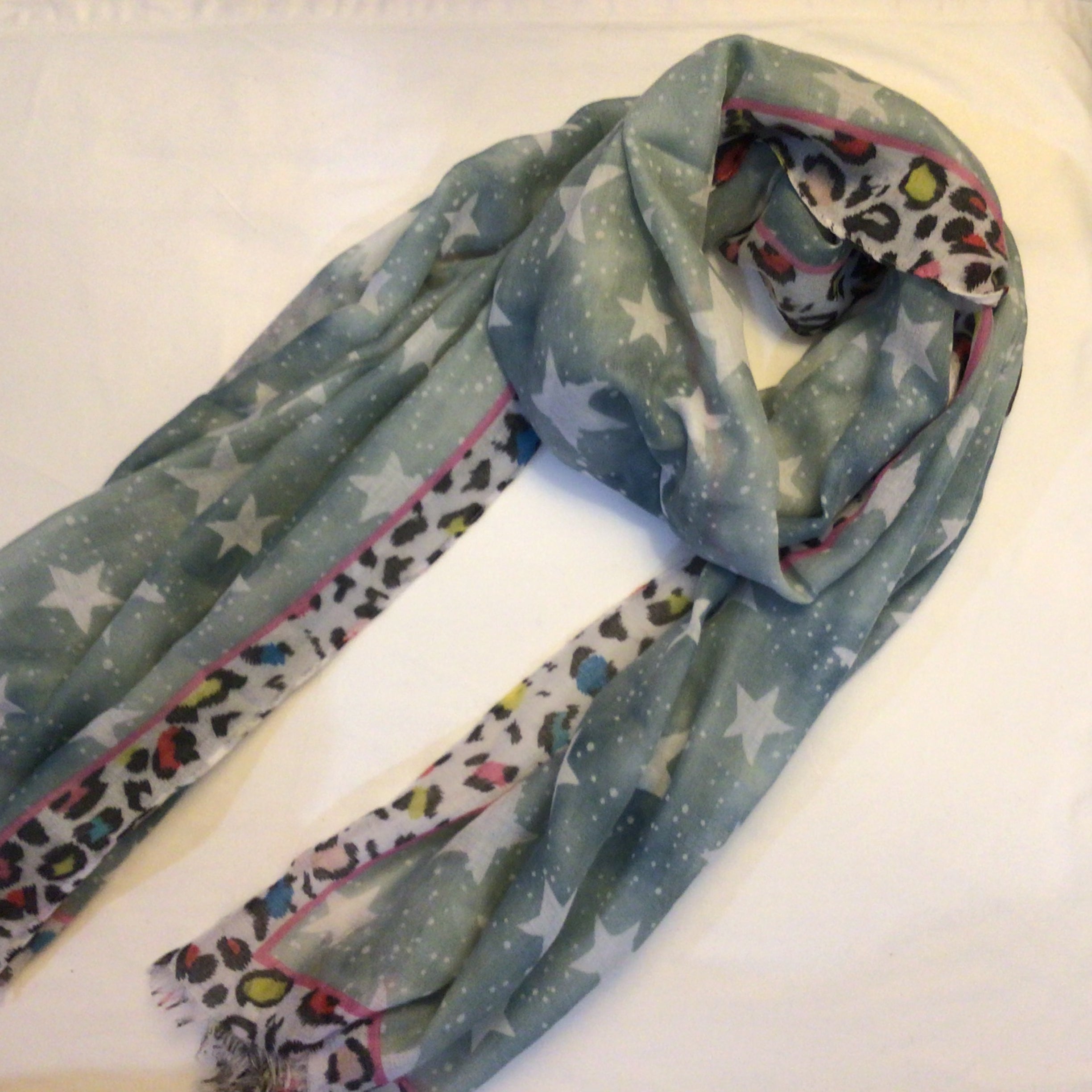 Scarf Stars on a Sea of Green