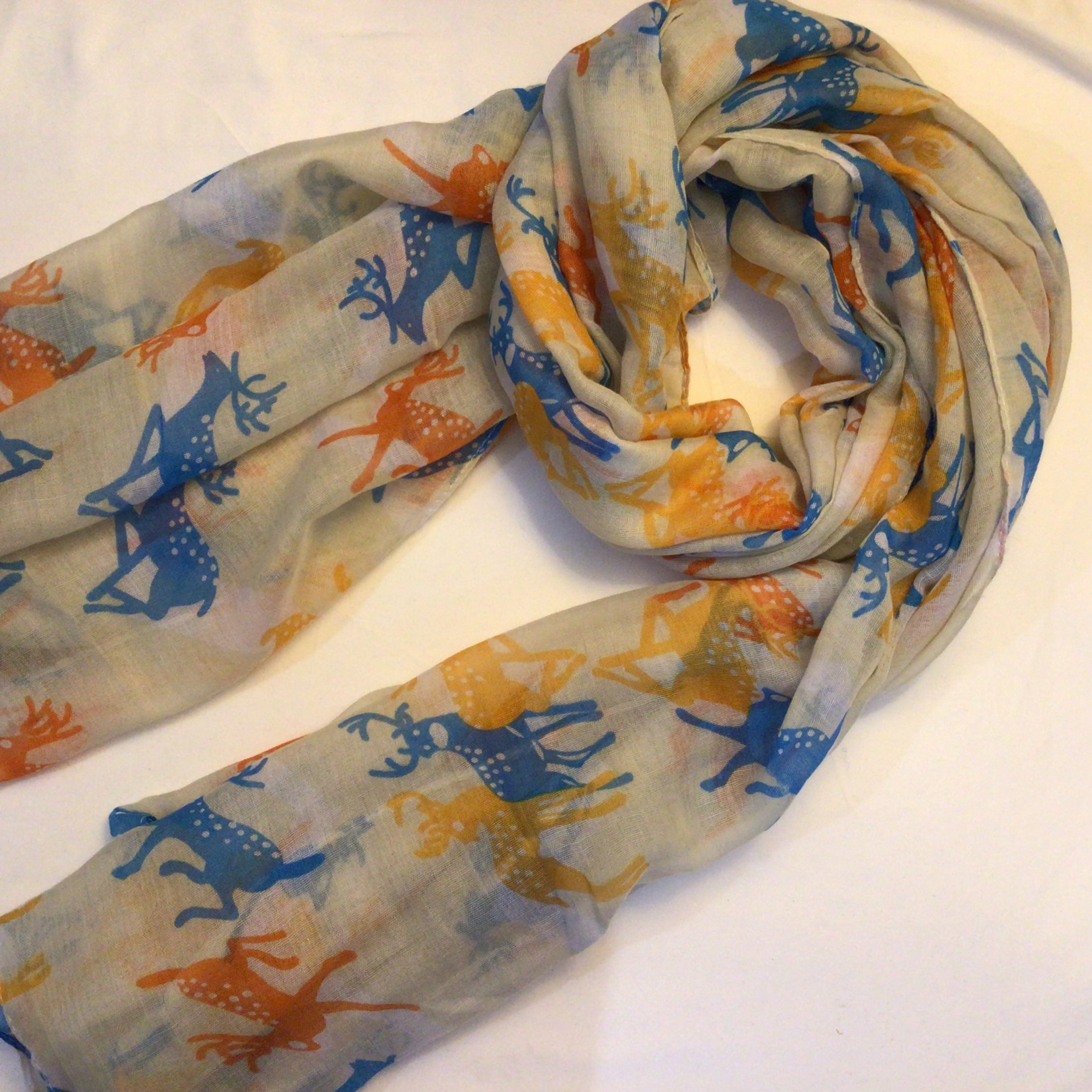 Scarf Deers on the Run Cream