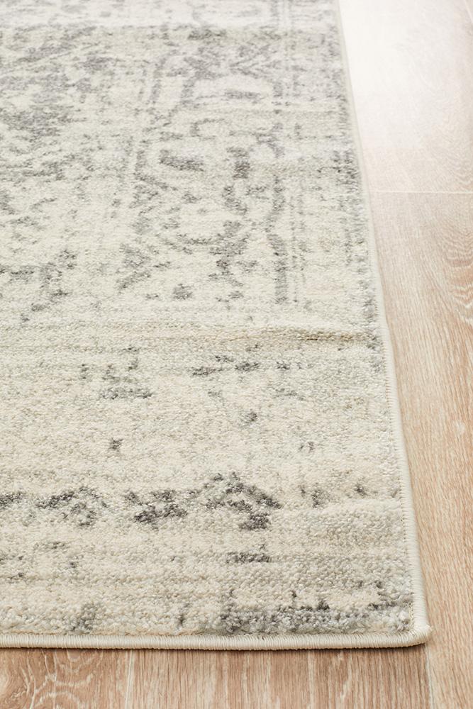 Evoke Dream White Silver Transitional Rug