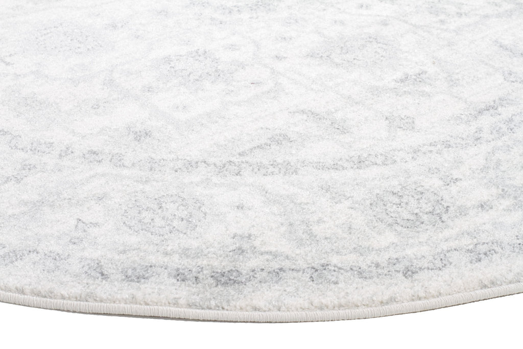 Evoke Winter White Transitional Round Rug