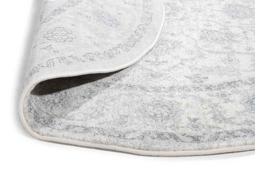 Evoke Winter White Transitional Round Rug