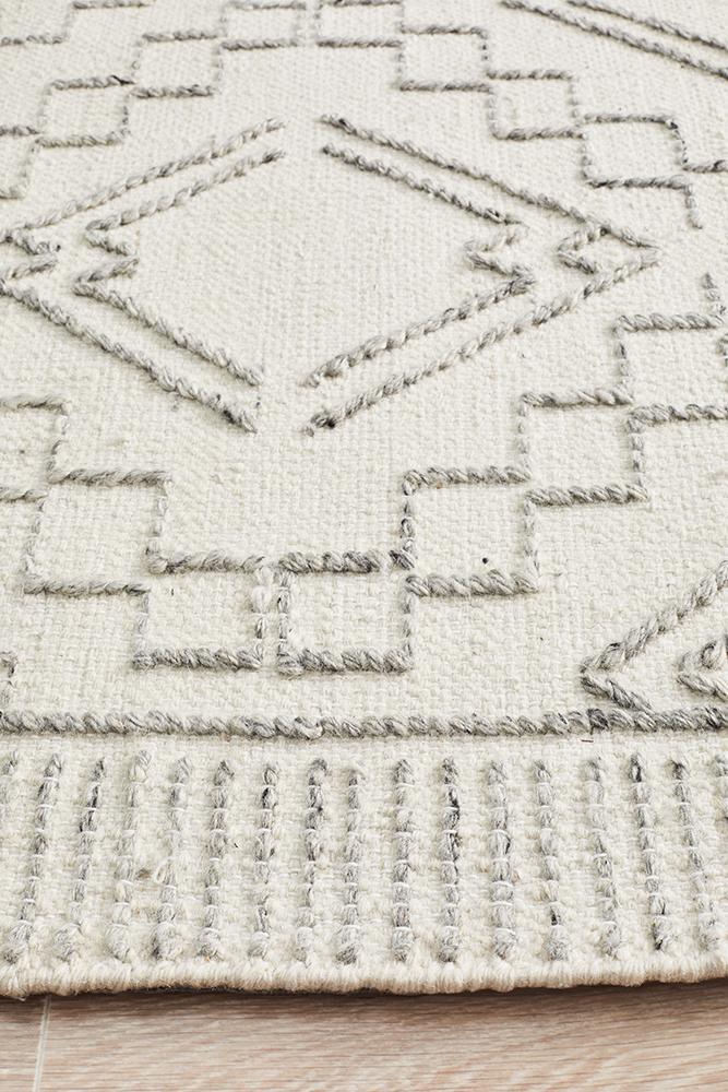 Hudson 802 Ivory Rug
