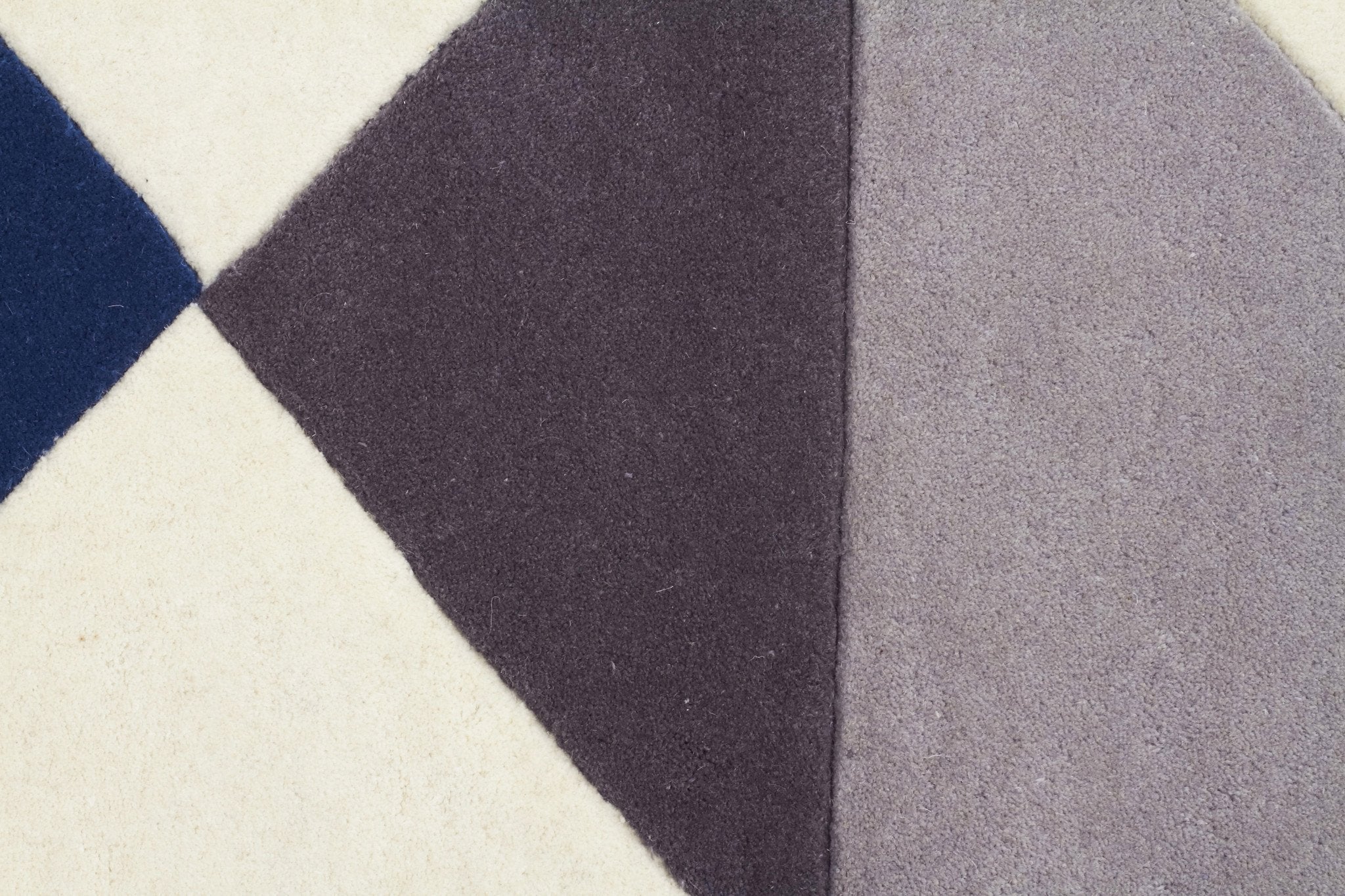 Matrix Pure Wool Steel Round Rug