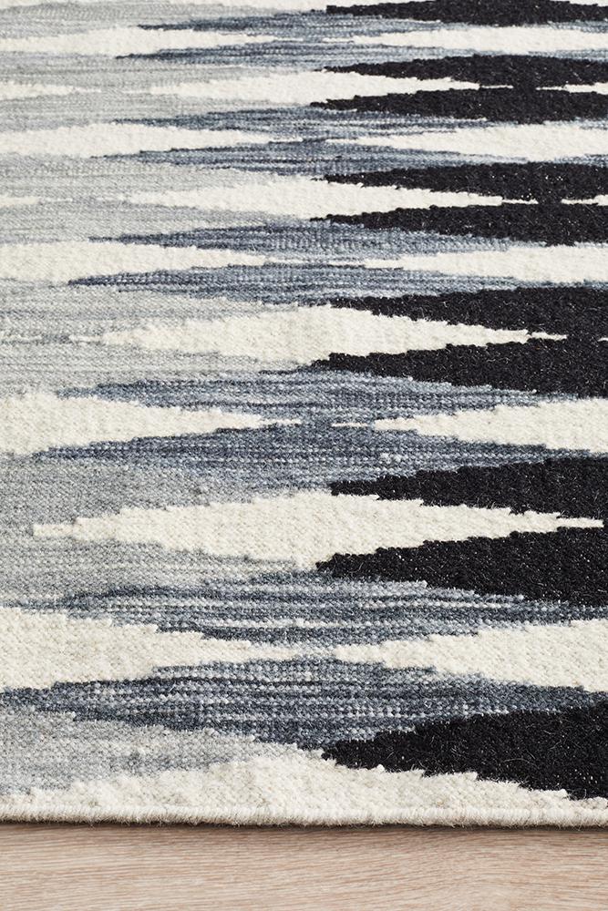 Studio Frida Uber Gradient Rug Black Grey White