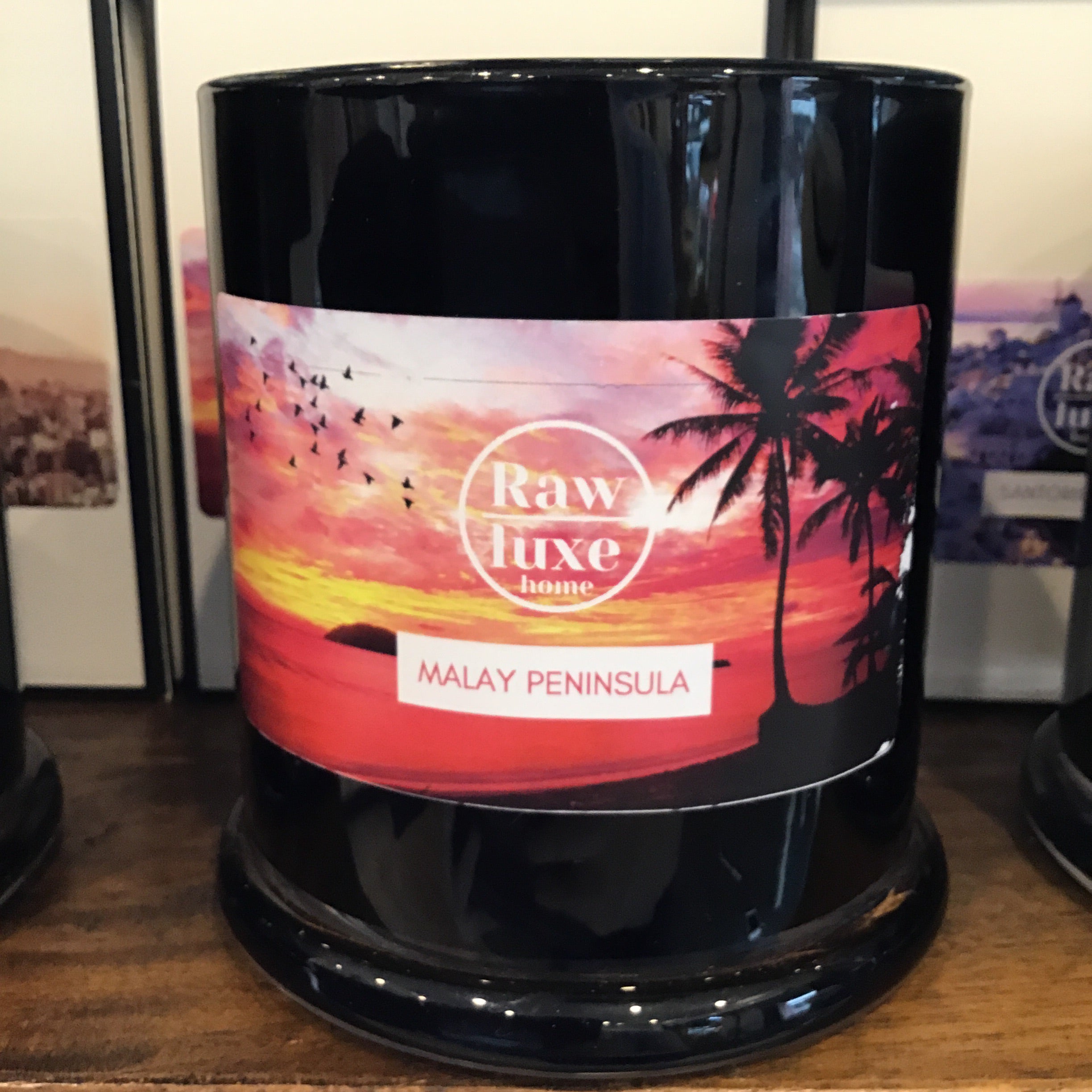 Rawluxe Today's Candle